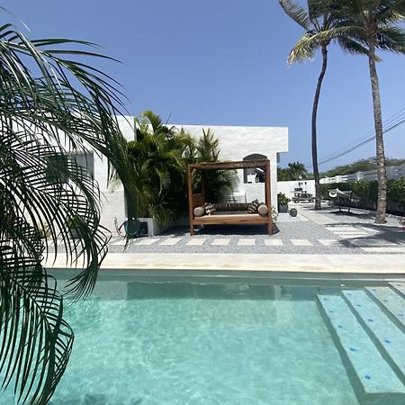 Movida Inn Aruba Palm Beach Exterior foto